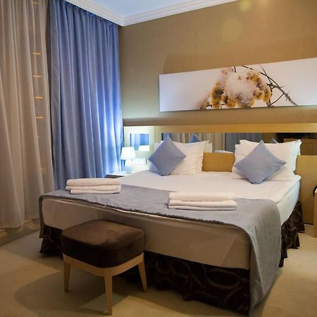 Alau Hotel Astana Eksteriør bilde