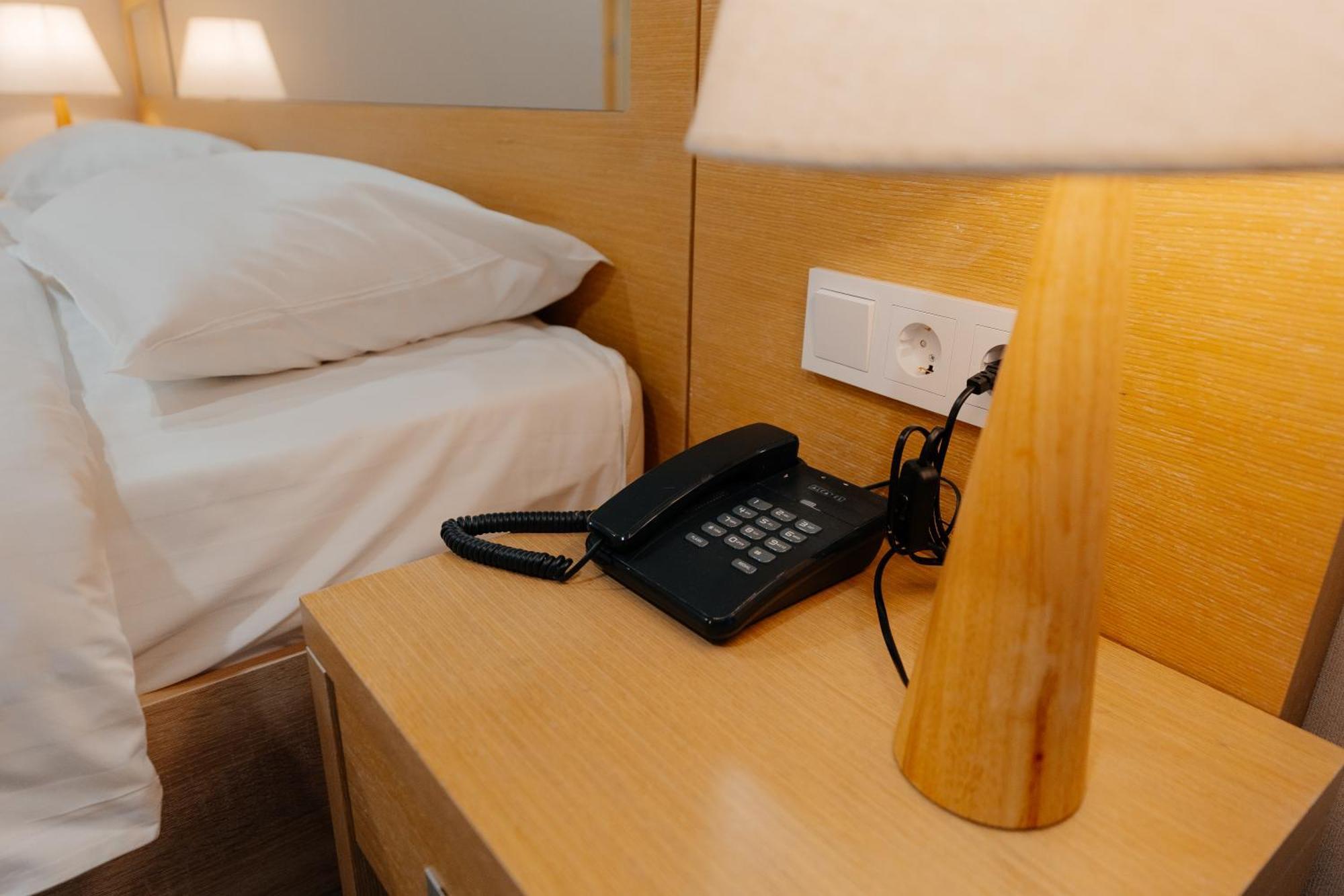 Alau Hotel Astana Eksteriør bilde