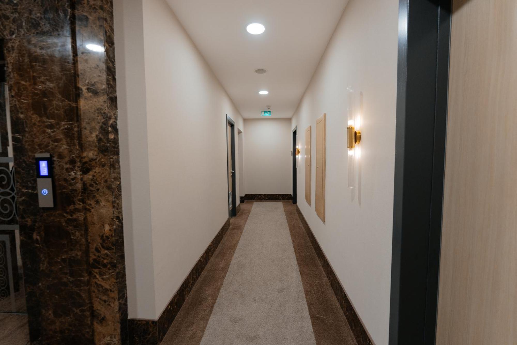 Alau Hotel Astana Eksteriør bilde