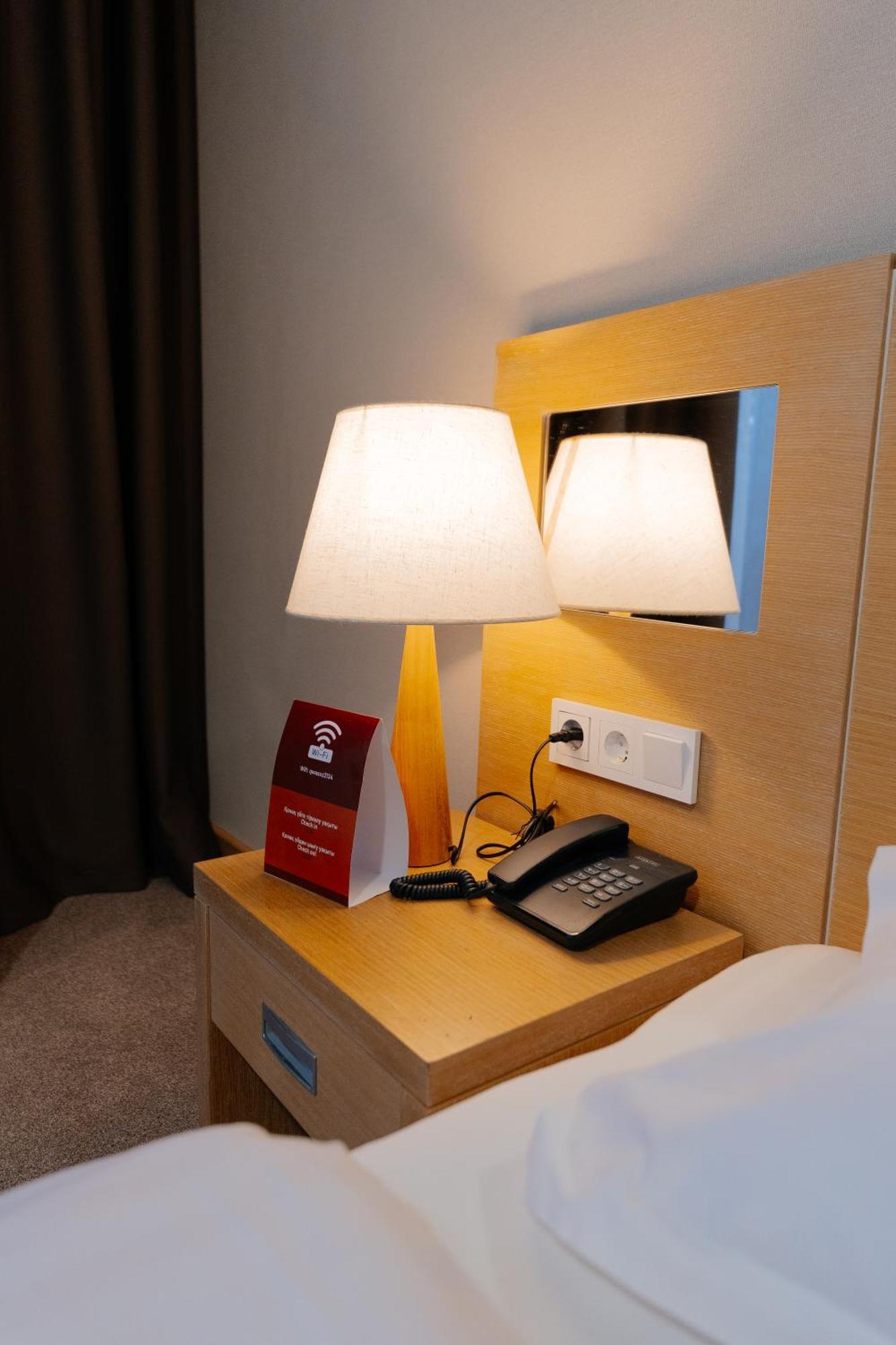 Alau Hotel Astana Eksteriør bilde