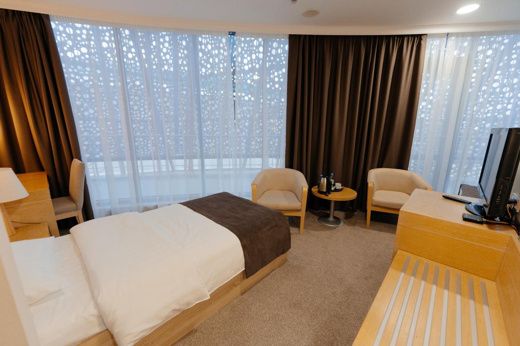 Alau Hotel Astana Eksteriør bilde