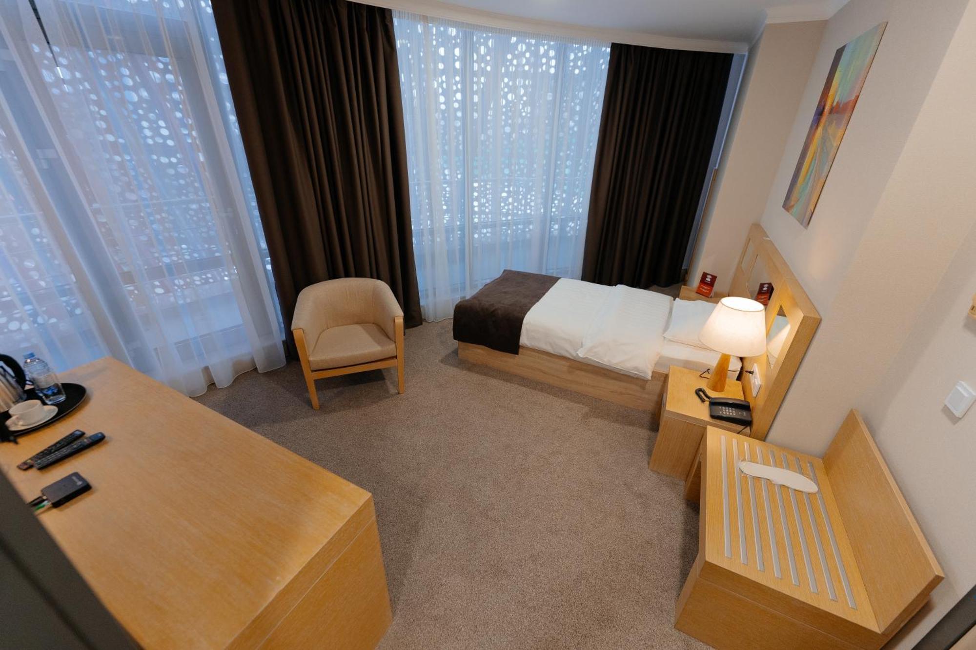 Alau Hotel Astana Eksteriør bilde