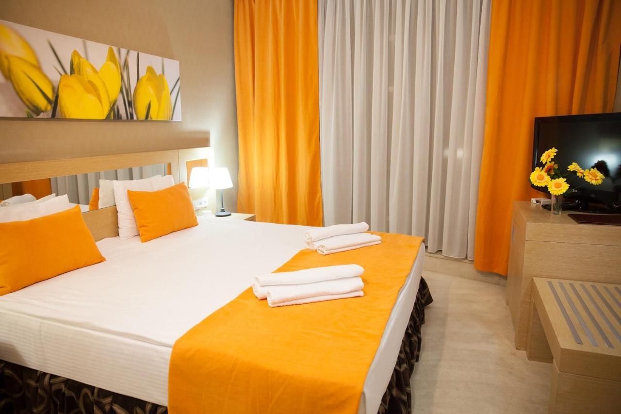 Alau Hotel Astana Eksteriør bilde