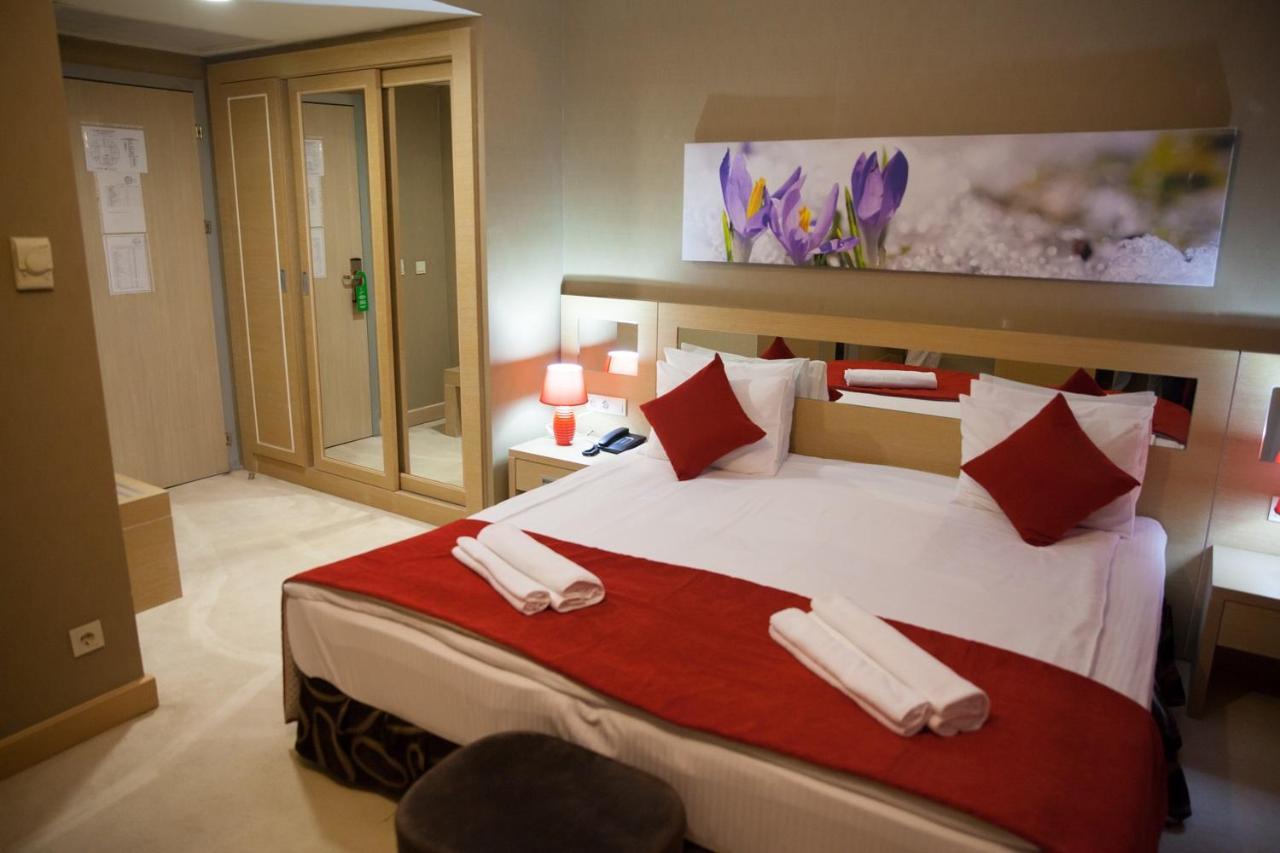 Alau Hotel Astana Eksteriør bilde
